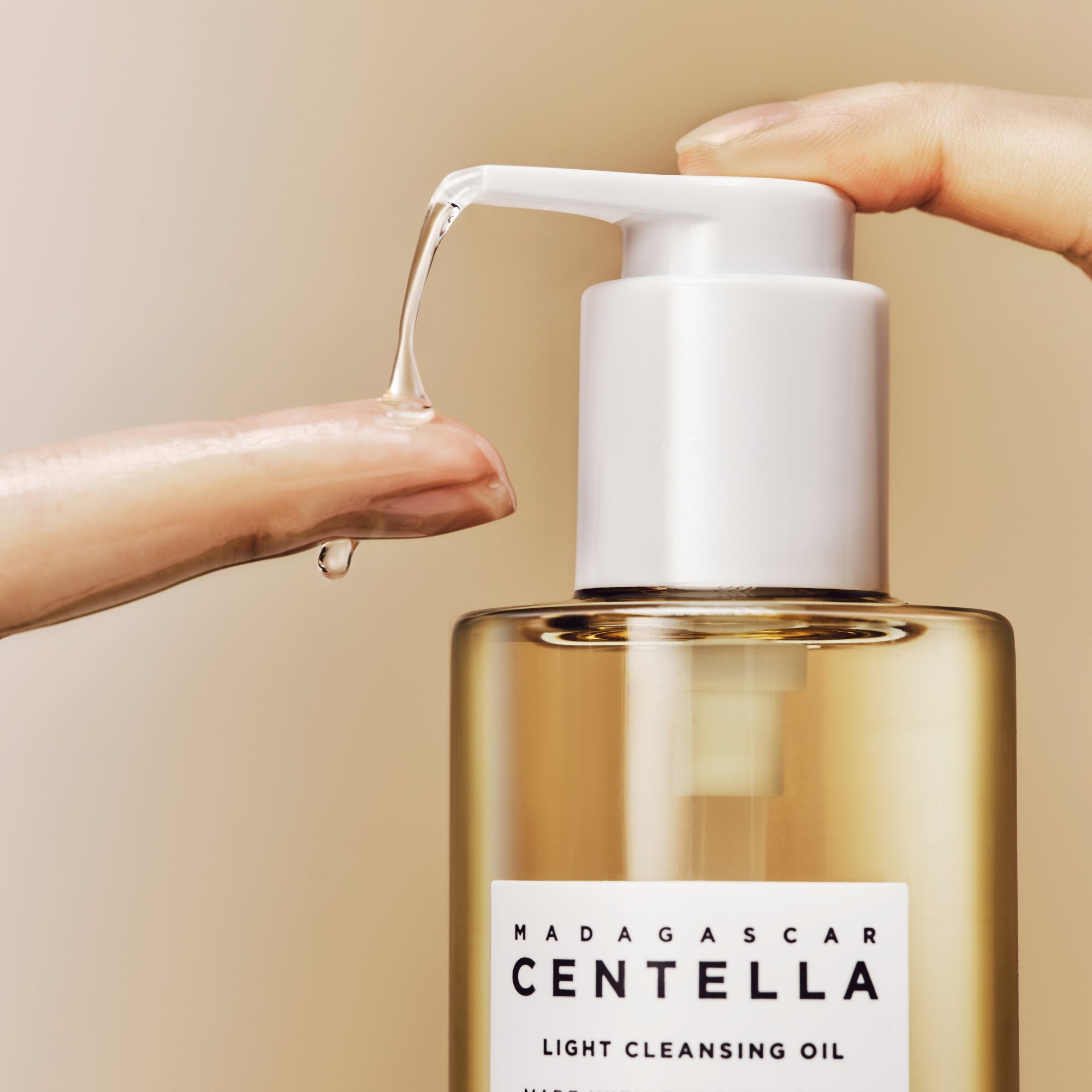 Madagascar Centella Light Cleansing Oil 200ml
